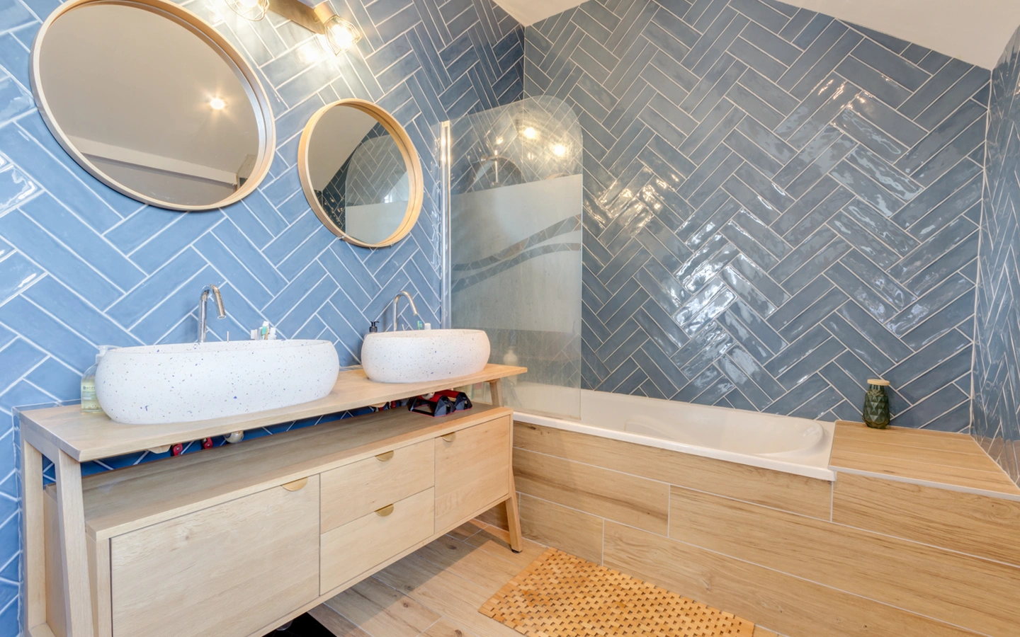 ANNECY LE VIEUX - Petit Port maison rénovée 6 pièces-21