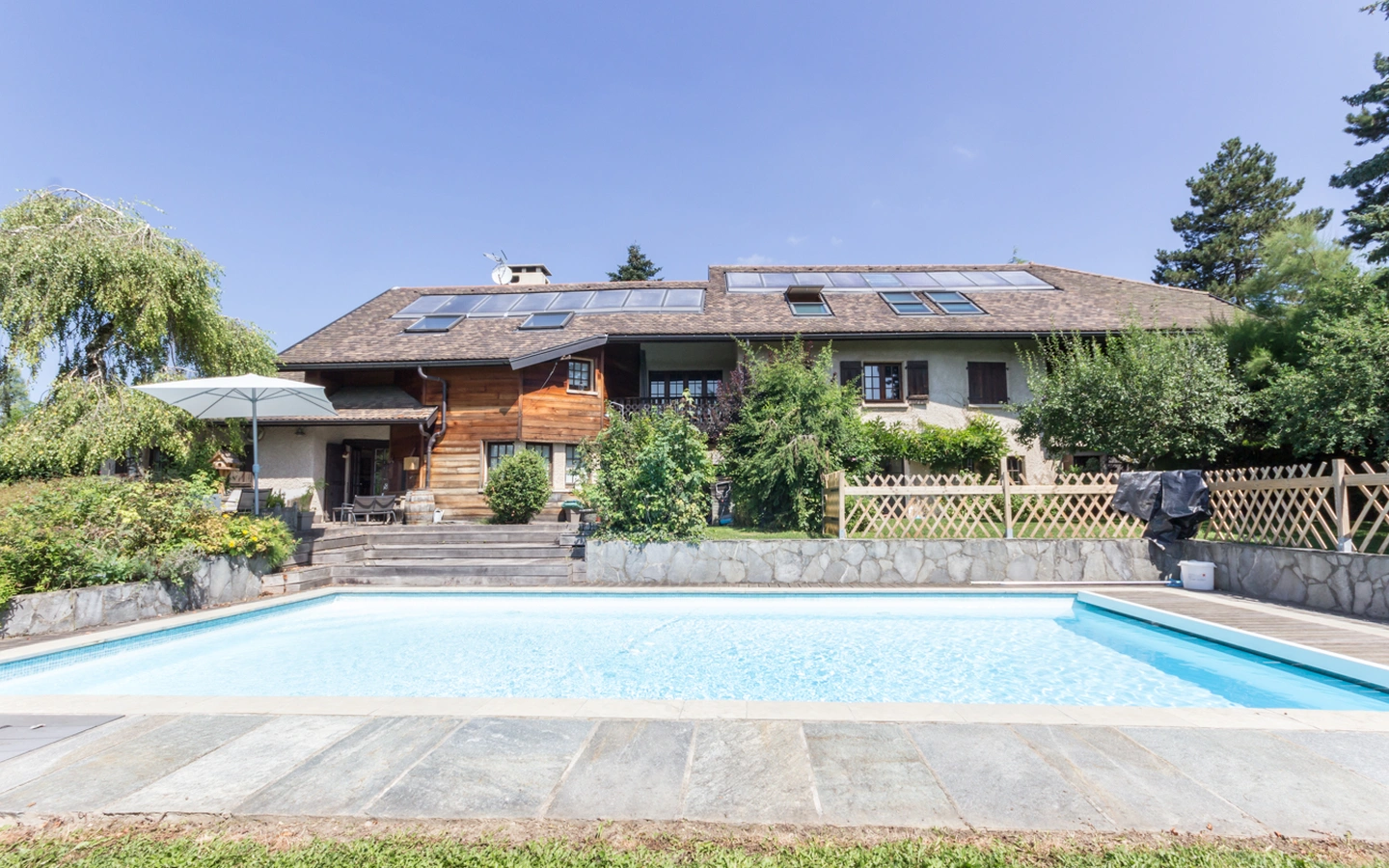 Annecy le Vieux - propriété avec terrain constructible-6