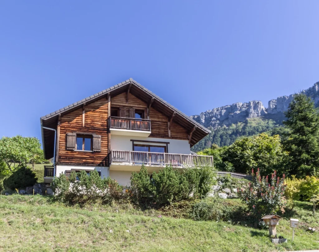 Maison dingy saint clair