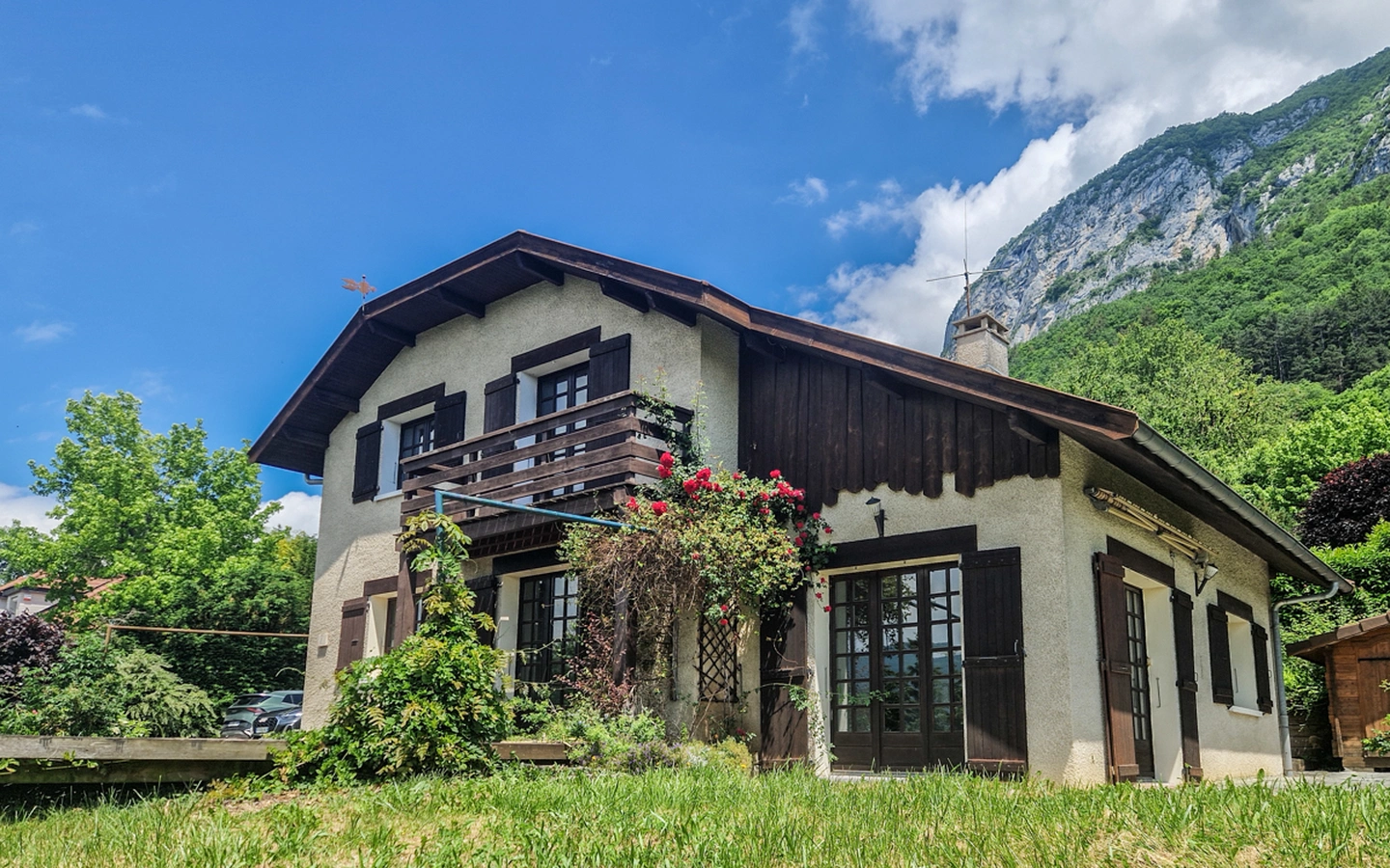 MENTHON ST BERNARD - maison 6 pièces au calme, vue dégagée