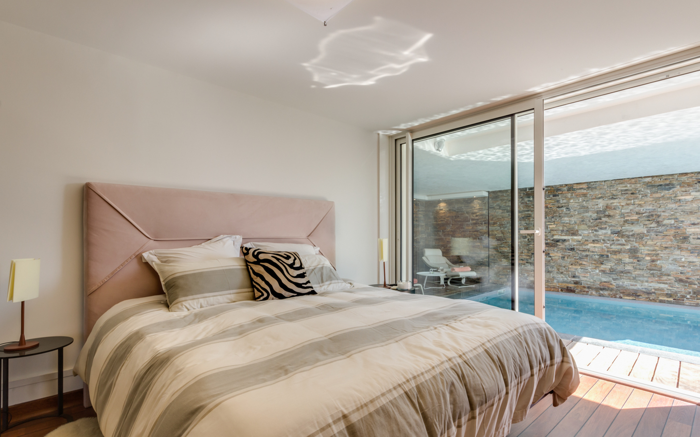 VEYRIER-DU-LAC-maison-haut-de-gamme-vue-panoramique-sur-le-lac-et-les-montagnes-28