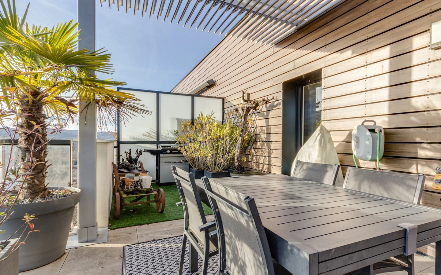 ANNECY LE VIEUX - T5 avec terrasse vue montagnes-2