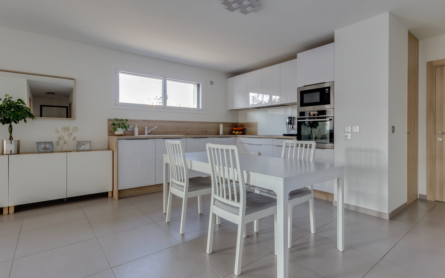 ANNECY - Secteur Galeries Lafayette T4 avec terrasse dans résidence récente de standing --16