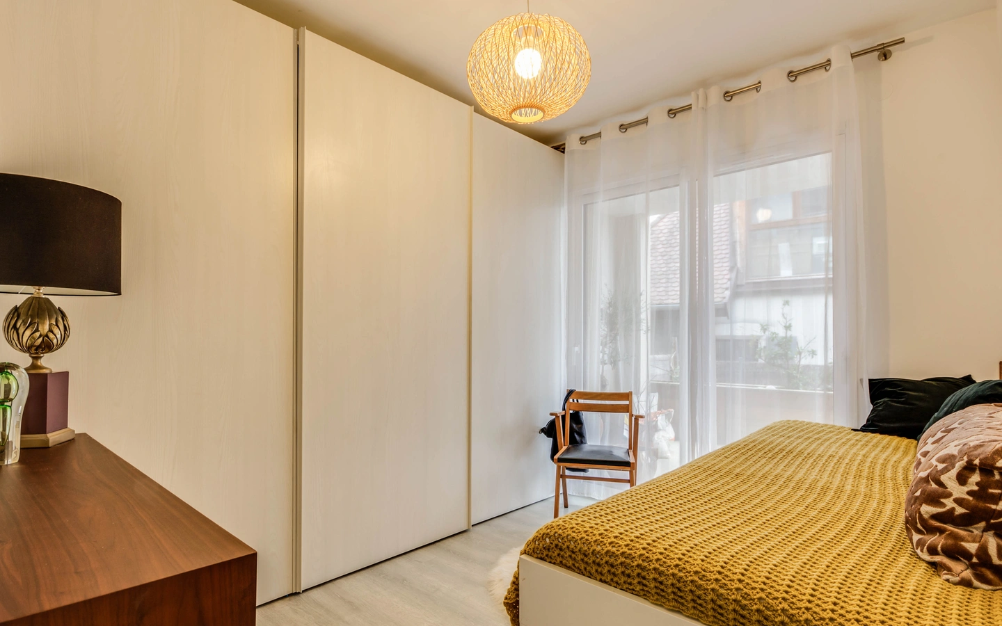 VEYRIER DU LAC - T3 récent avec terrasse et jardin, proche commerces, vue lac (13 sur 14)