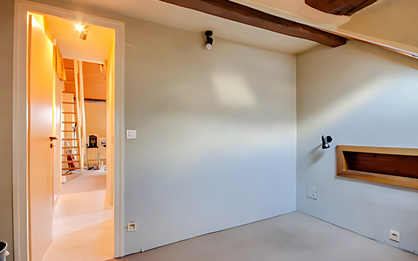 VEYRIER DU LAC - maison centre village au calme (17 sur 30)